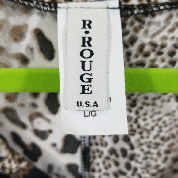 R.Rouge top animal print. - Picture 2 of 4